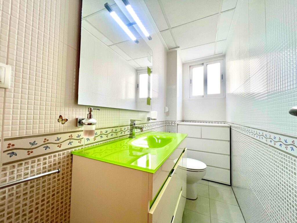 Chalet adosado en venta en Alzira – foto 2