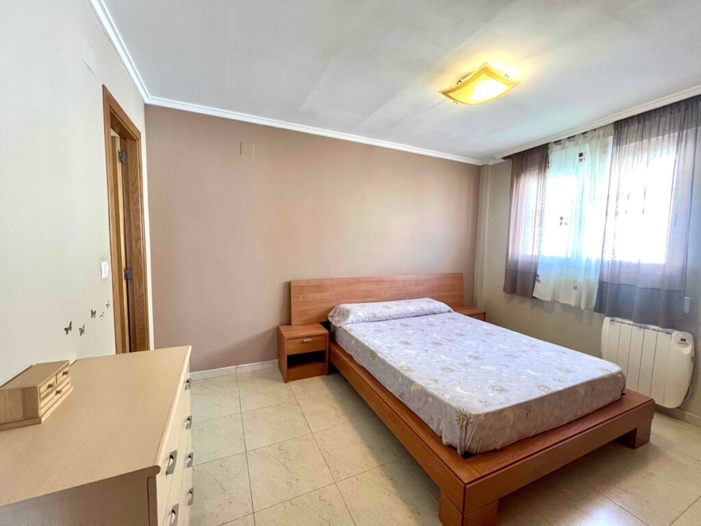 Chalet adosado en venta en Alzira – foto 5