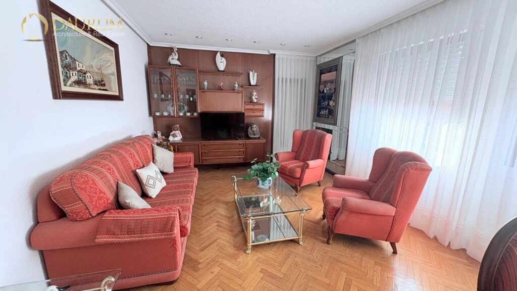 Piso en venta en San Blas, Madrid – foto 1