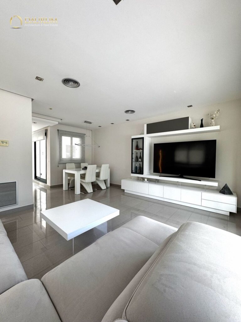 Chalet independiente en venta en Chiva – foto 3