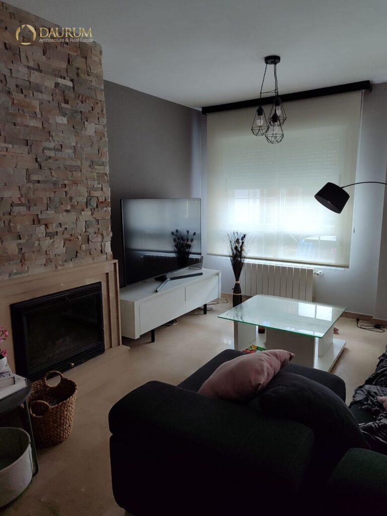 Chalet adosado en venta en San Fernando de Henares – foto 2