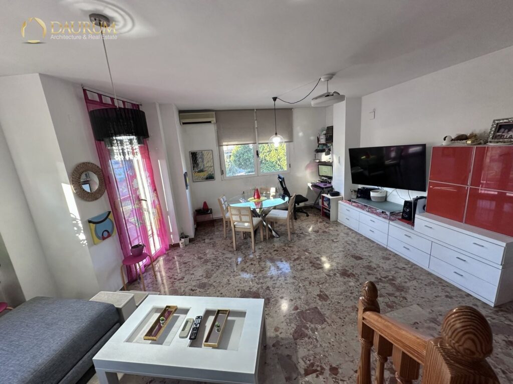 Dúplex en venta en Rocafort – foto 1