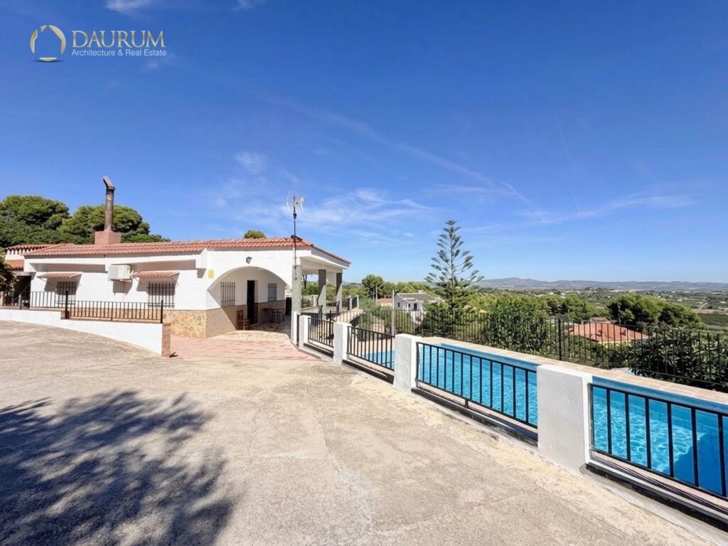 Chalet independiente en venta en Carlet – foto 1