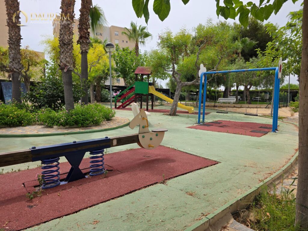Piso en venta en El Palmeral, Alicante – foto 2