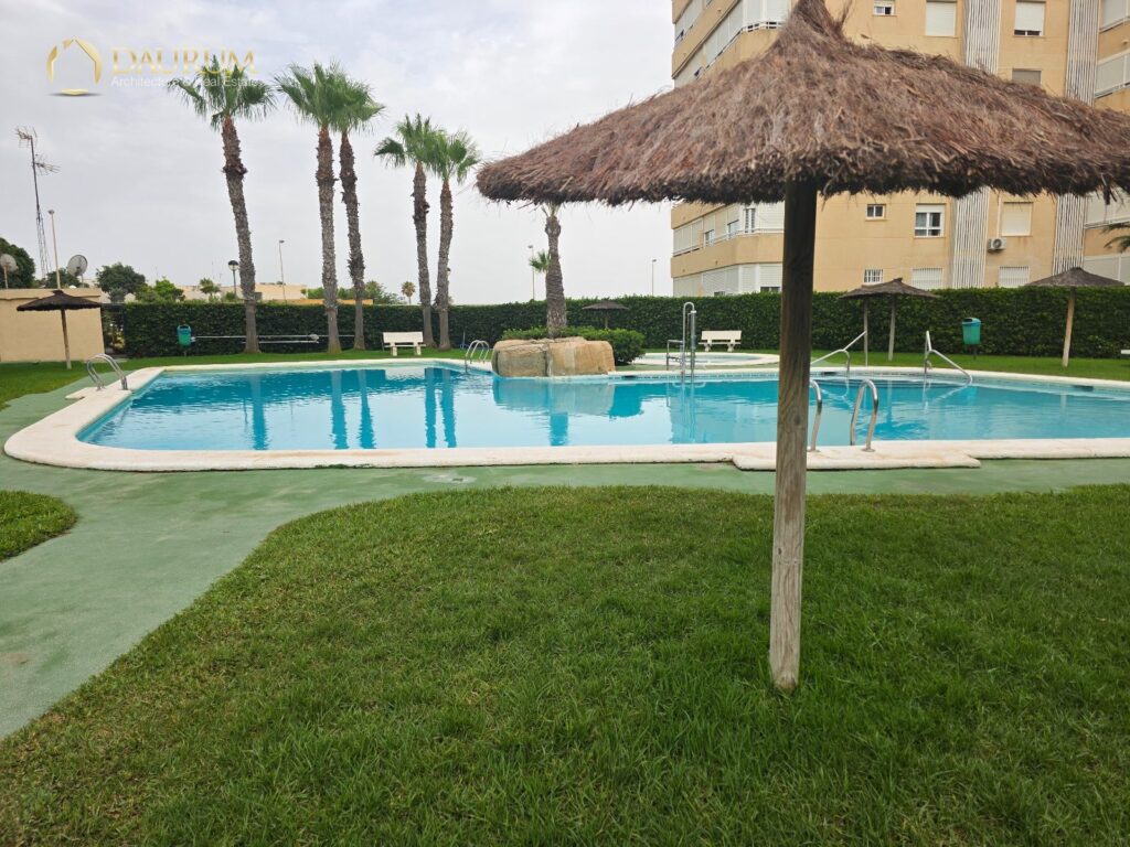Piso en venta en El Palmeral, Alicante – foto 1