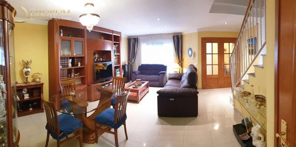 Chalet adosado en venta en La Pobla de Farnals – foto 3