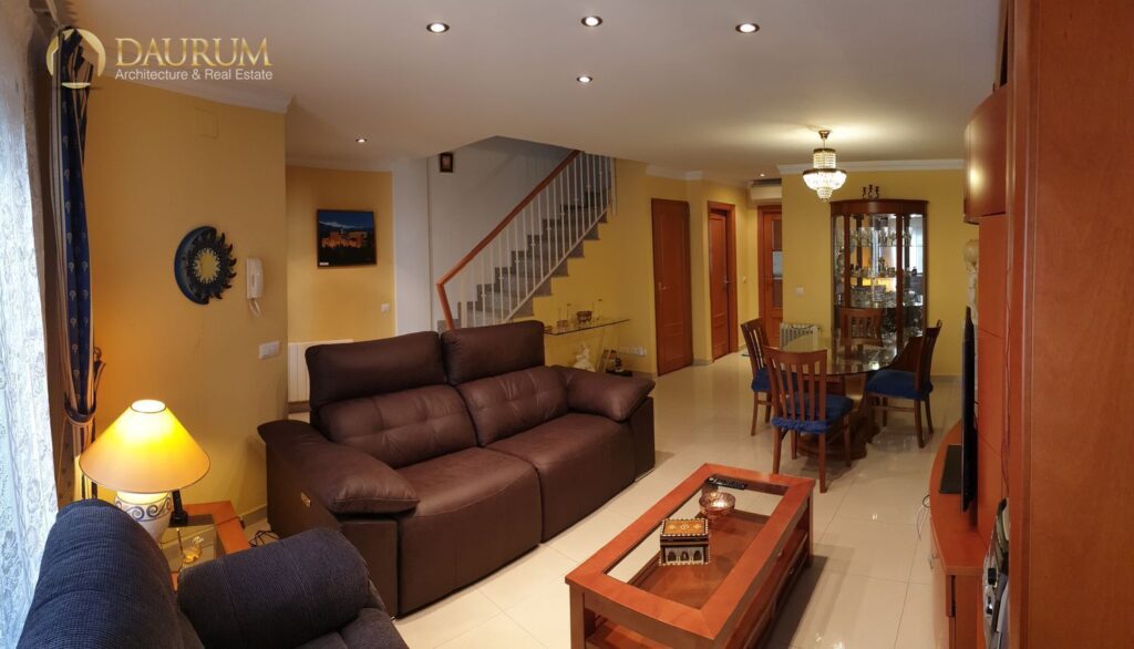 Chalet adosado en venta en La Pobla de Farnals – foto 2