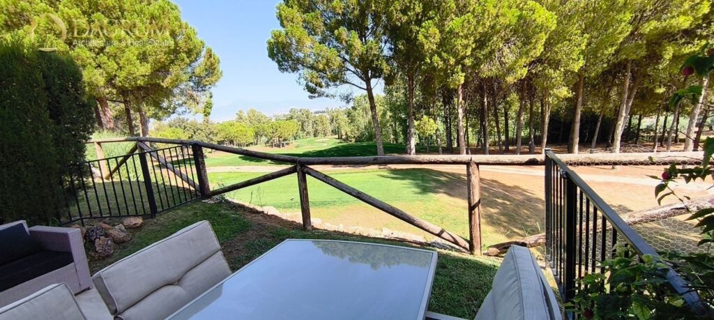 Chalet adosado en venta en Alhaurin De La Torre – foto 2