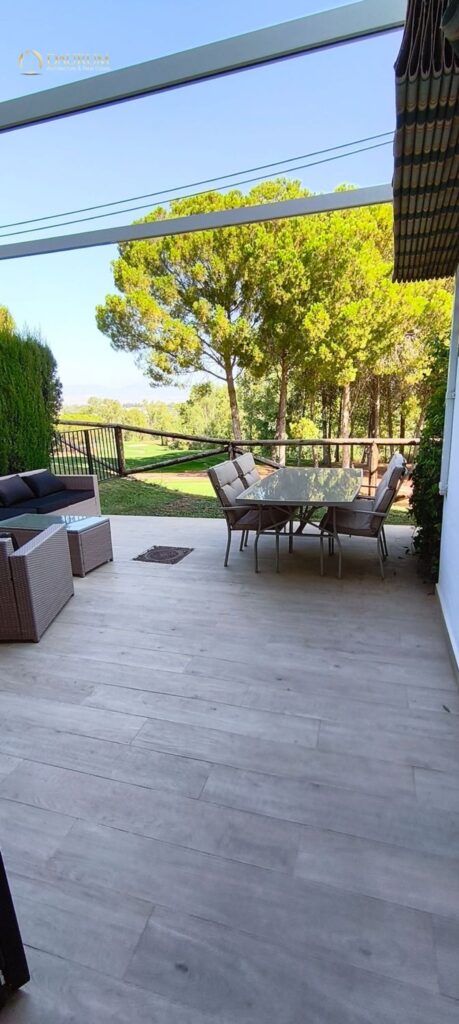 Chalet adosado en venta en Alhaurin De La Torre – foto 3