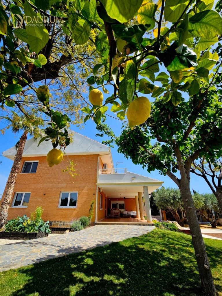 Chalet independiente en venta en Sol Y Luz, San Vicent del Raspeig – foto 4