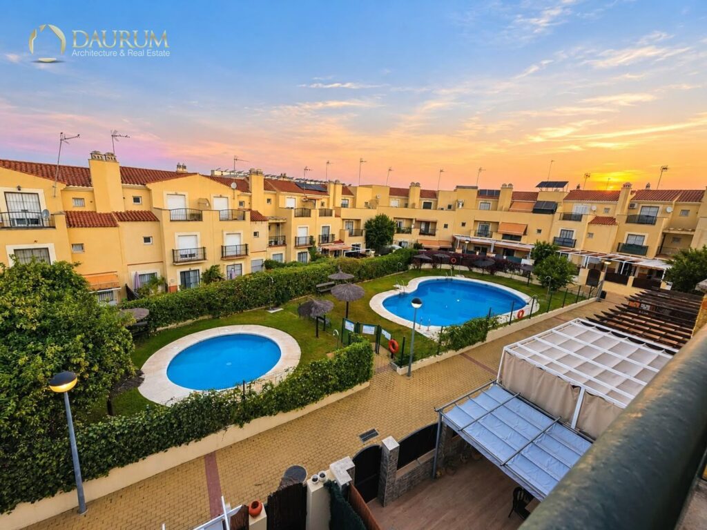 Chalet adosado en venta en Bormujos – foto 2