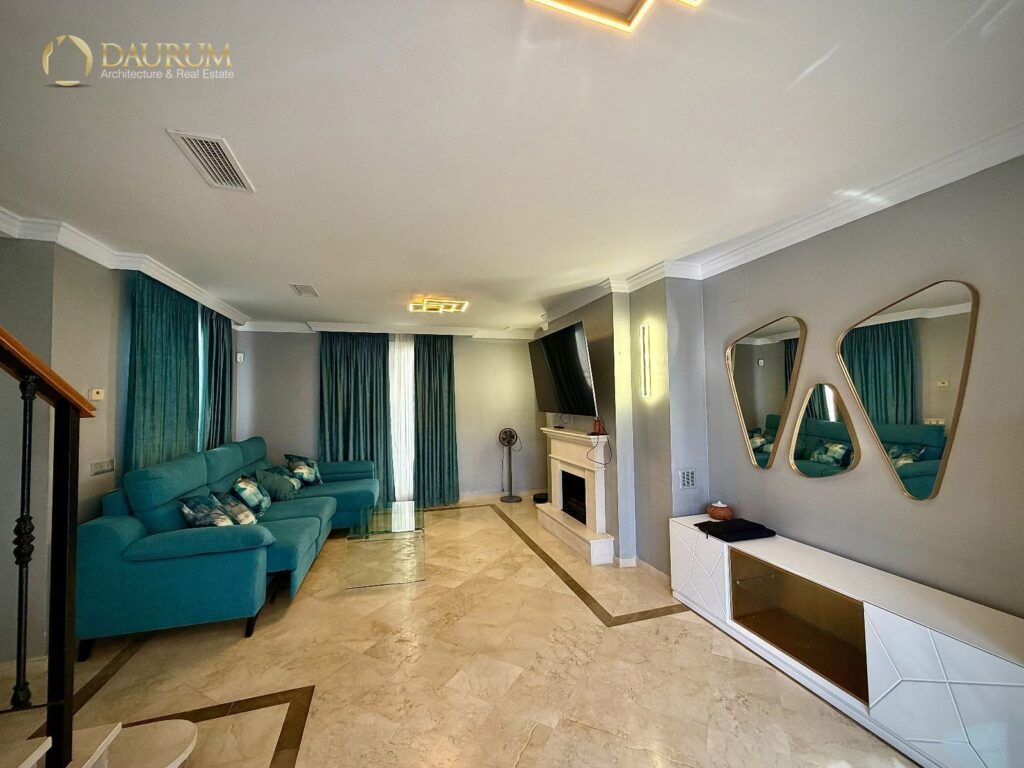 Chalet adosado en venta en Marbella – foto 3