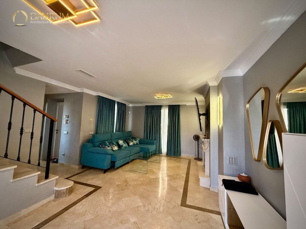 Chalet adosado en venta en Marbella – foto 4