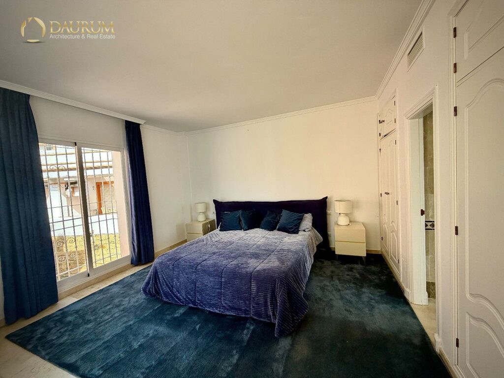 Chalet adosado en venta en Marbella – foto 5