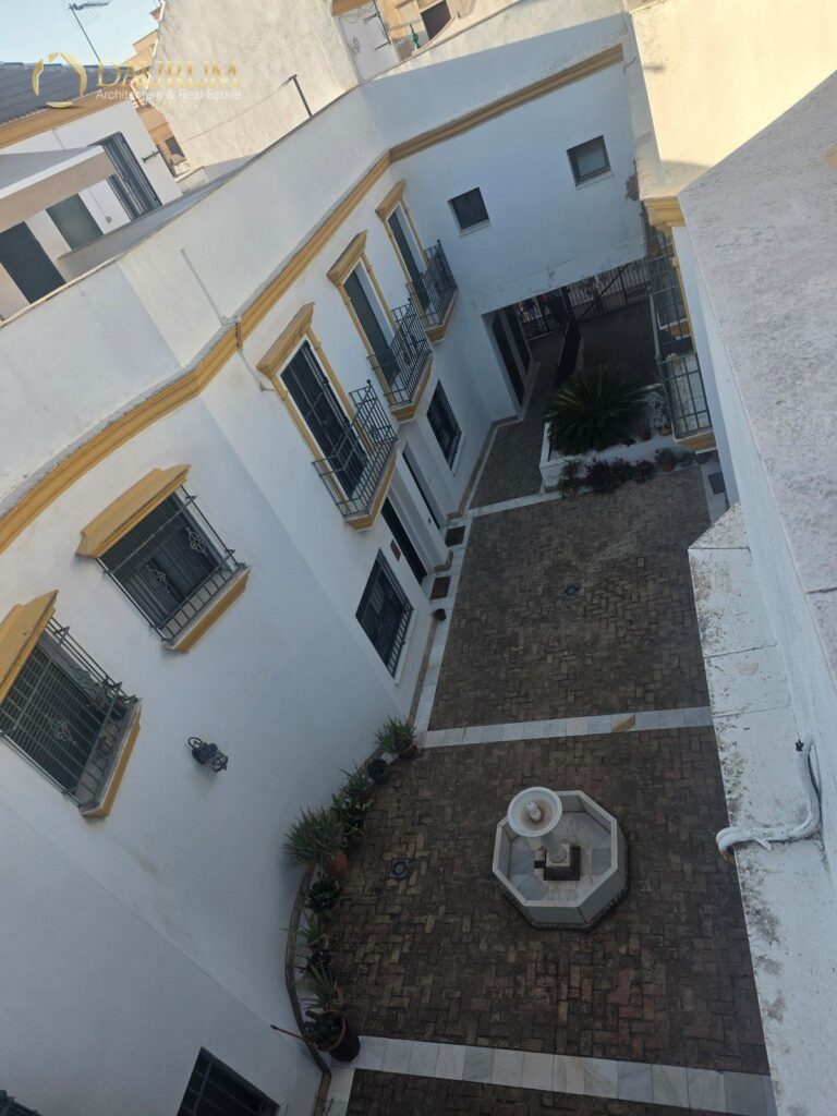 Chalet adosado en venta en Castilleja De La Cuesta – foto 4