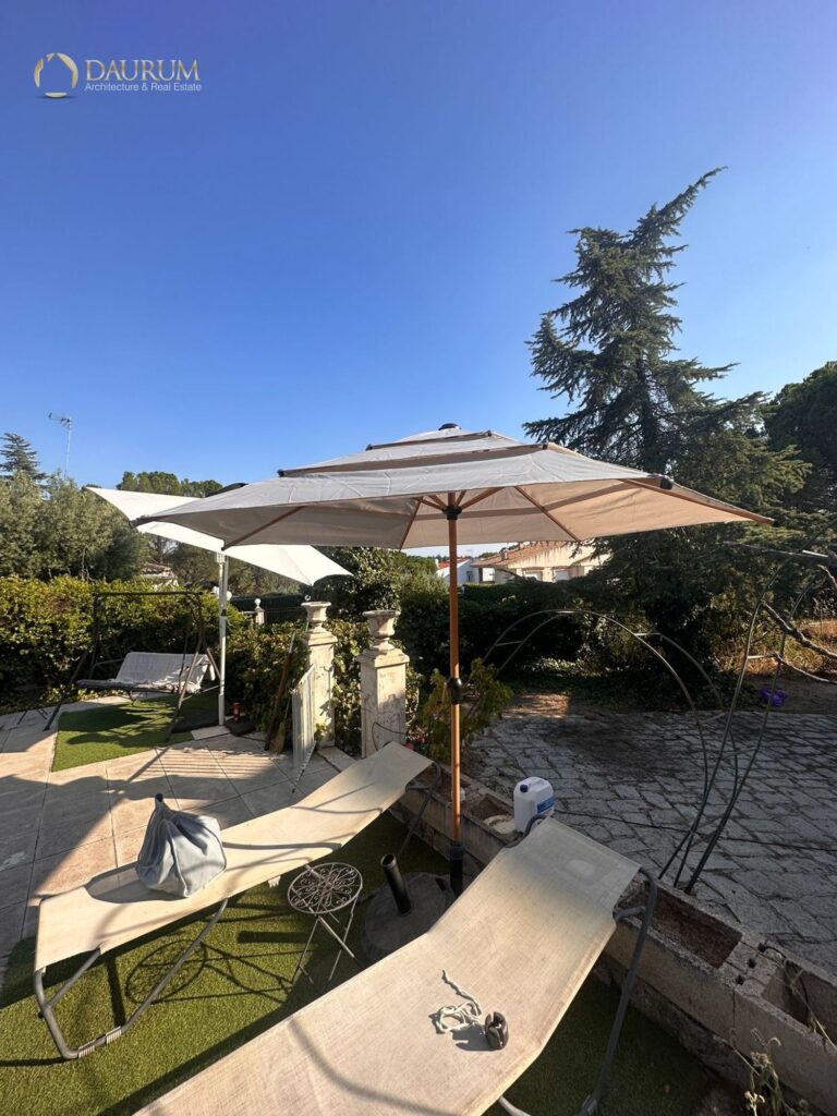 Chalet independiente en venta en Valdemorillo – foto 1