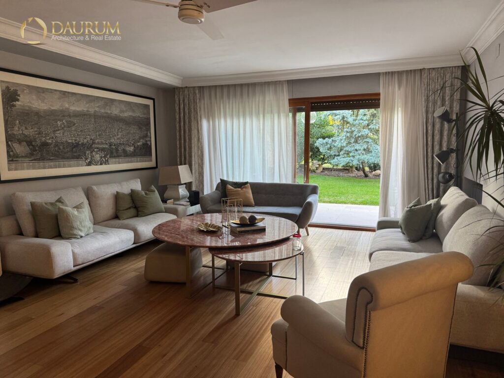 Chalet pareado en venta en Boadilla Del Monte – foto 1