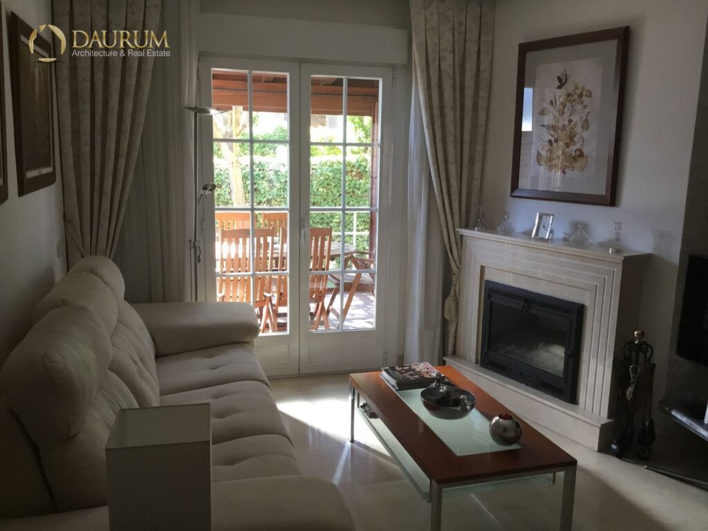 Chalet adosado en venta en Boadilla Del Monte – foto 2