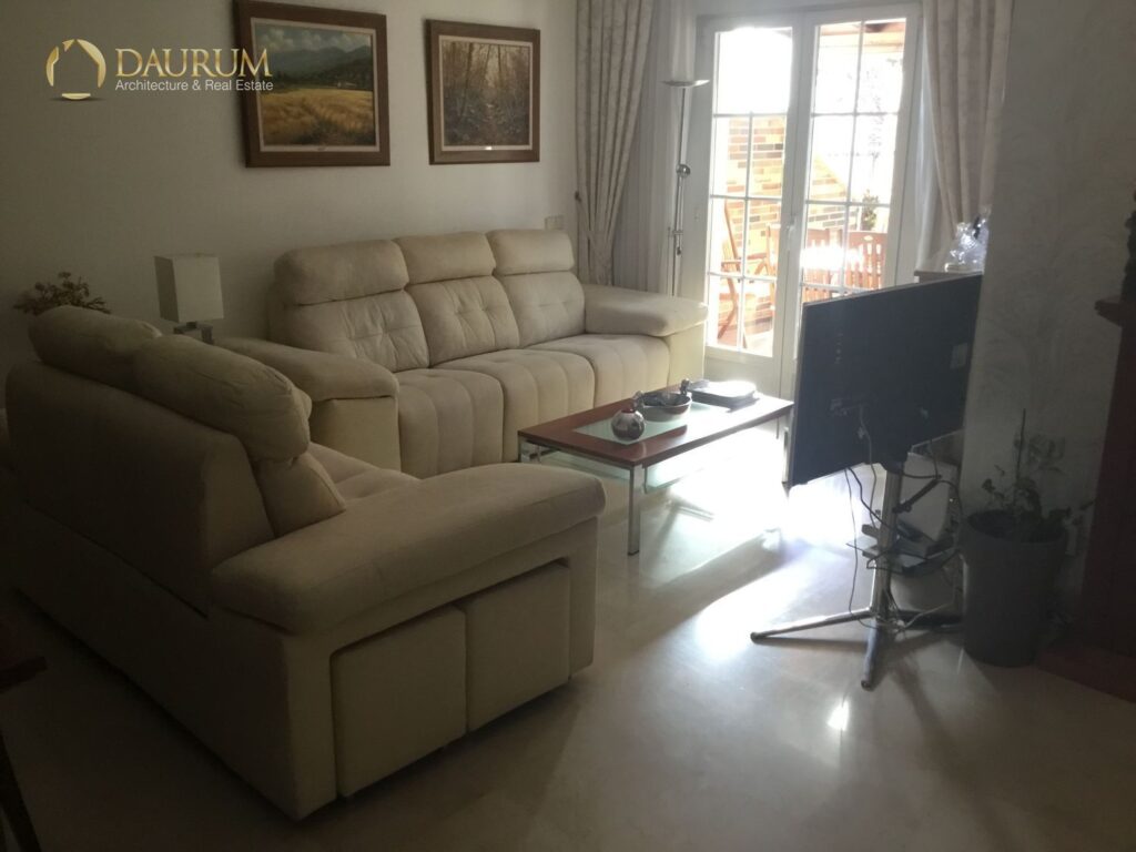 Chalet adosado en venta en Boadilla Del Monte – foto 1
