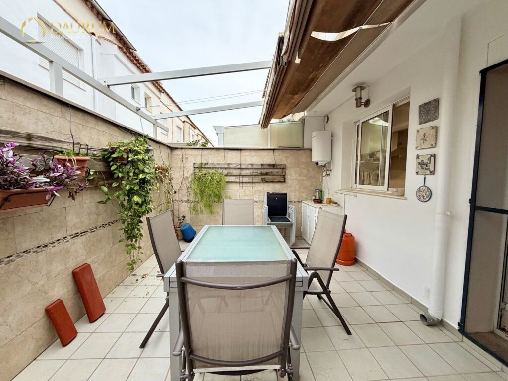 Chalet adosado en venta en Carcaixent – foto 5