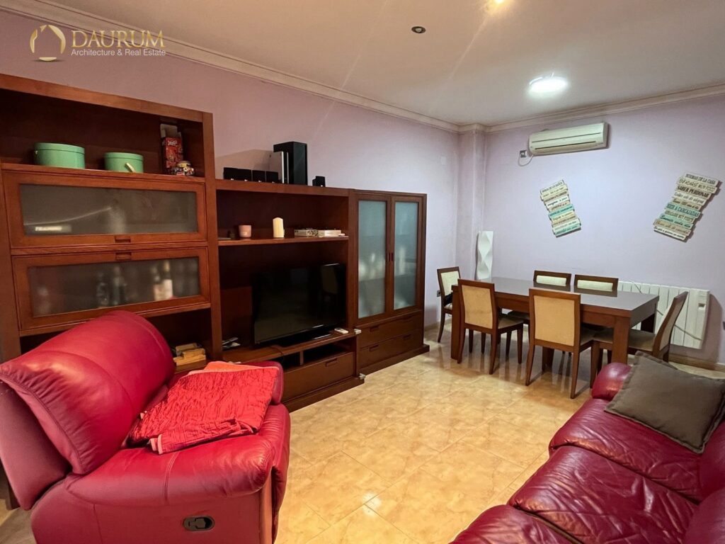Casa en venta en Silla – foto 1