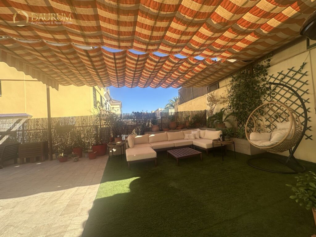 Chalet pareado en venta en San Juan De Aznalfarache – foto 2