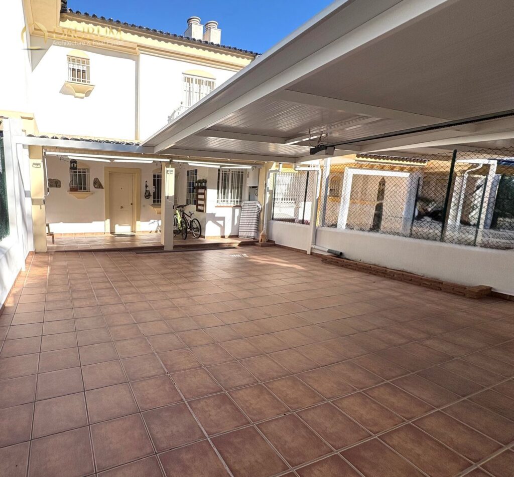 Chalet adosado en venta en Churriana, Málaga – foto 2