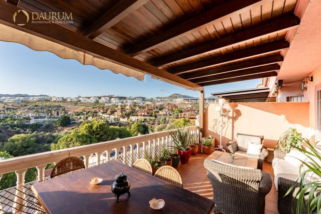 Chalet adosado en venta en El Limonar, Málaga – foto 1