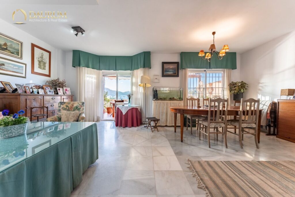 Chalet adosado en venta en El Limonar, Málaga – foto 3
