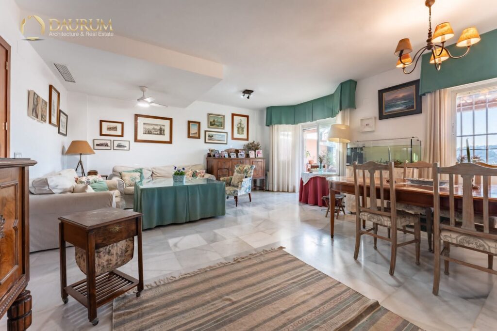Chalet adosado en venta en El Limonar, Málaga – foto 4